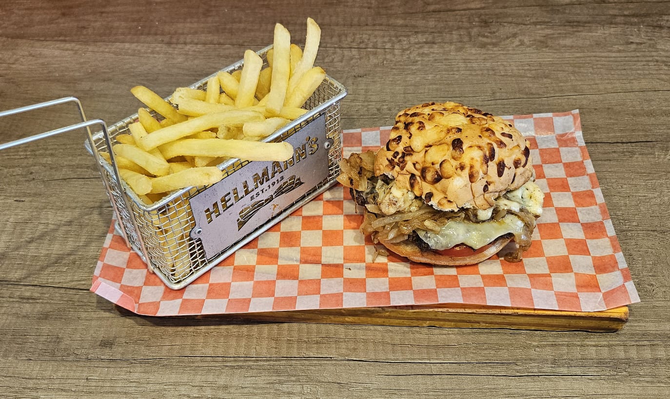 Burger Dollar Blue + Papas Fritas