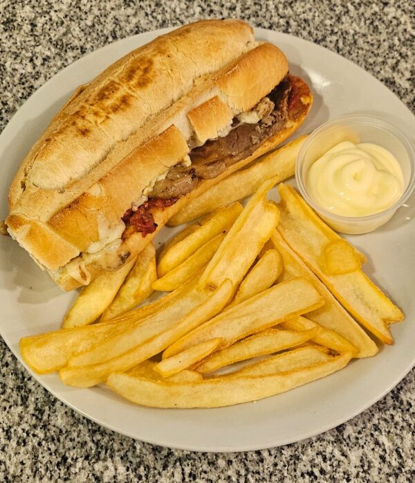 Lomo en Francés + Papas Fritas (30% Off)